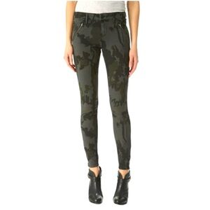 Habitual - Amalia High Rise Zip Skinny Camo Jeans - size 28